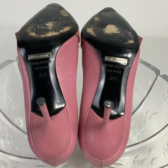 Dolce & Gabbana Women's Pink Courts